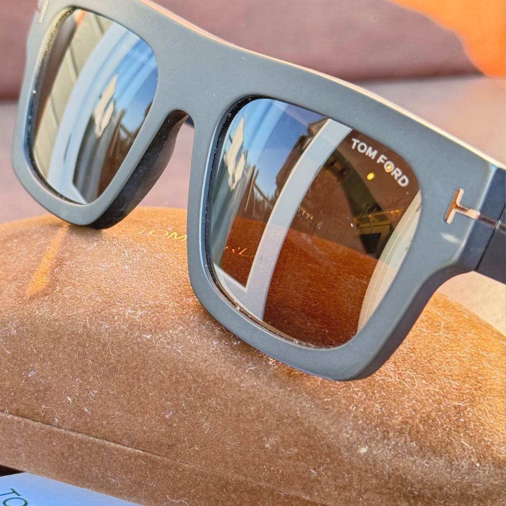 TOM FORD Fausto Thick Acetate Sunglasses - Black - Picture 10 of 16